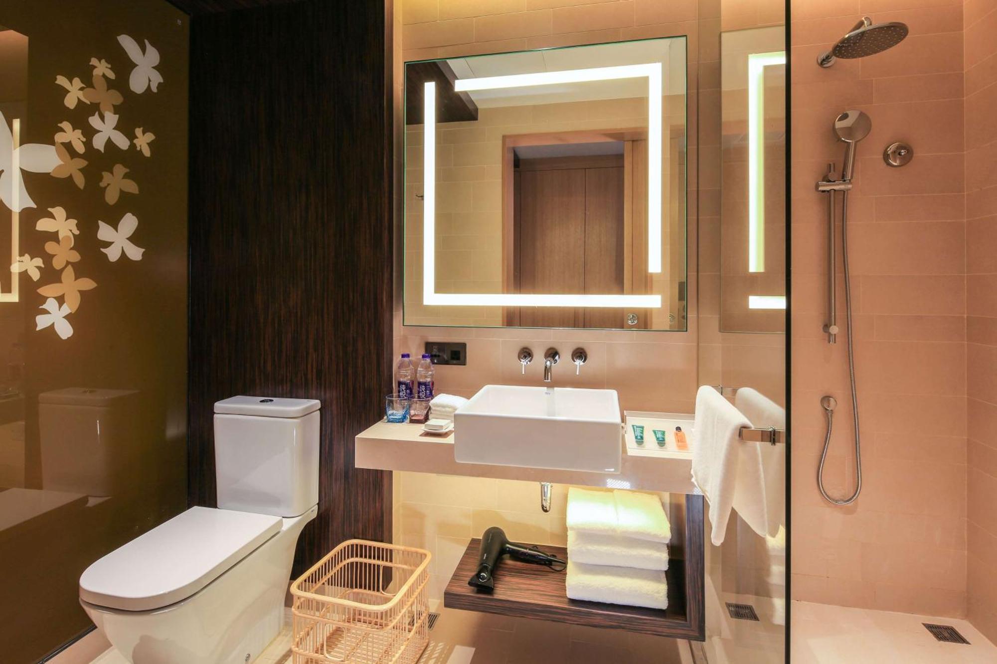 Hilton Garden Inn Ningbo Exterior foto
